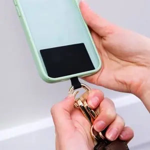 Rynx | Versatile phone strap with card slot and storage pouch