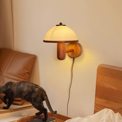 Rynx | Nordlys Nature Wall Light – Mushroom-shaped Wood-look Decor