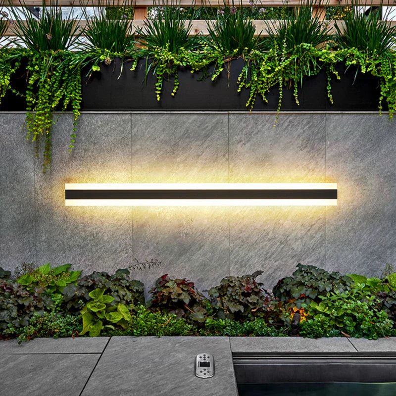 Rynx | Waterproof Outdoor Wall Light - AquaLume