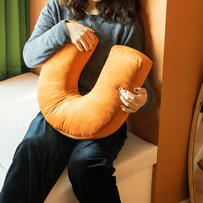 Rynx | Wave Knot Cushion