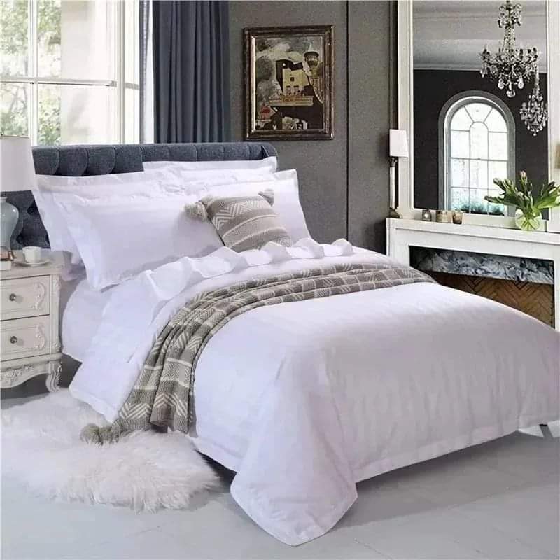 Rynx | White striped bed sheets