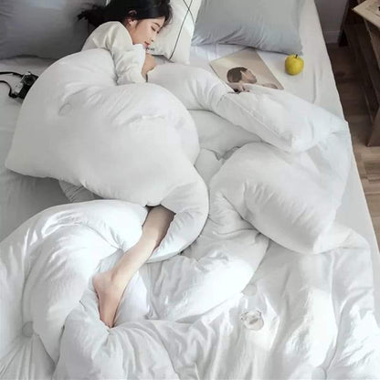 Rynx | 7 of 8 White Bedding Set