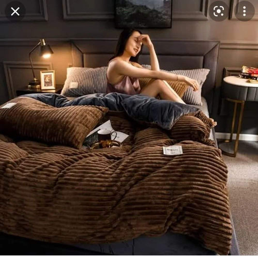 Rynx | Velvet cushion covers sets including 2 cushion covers and a sheet