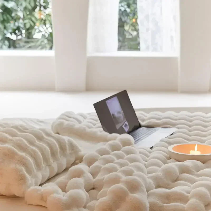 RYNX | The Ultimate Plush Wool Blanket For Unmatched Comfort