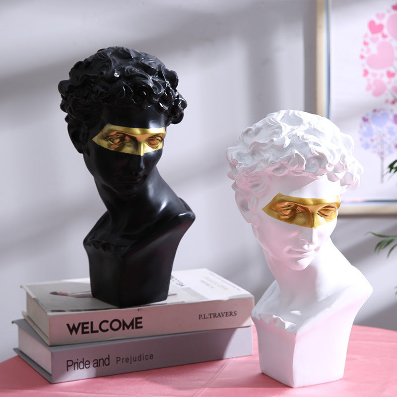 Rynx | David Sculpture