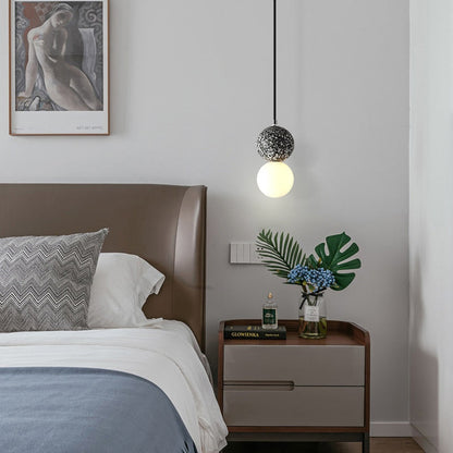Rynx | Modern Ball-Shaped Table Lamp with Led