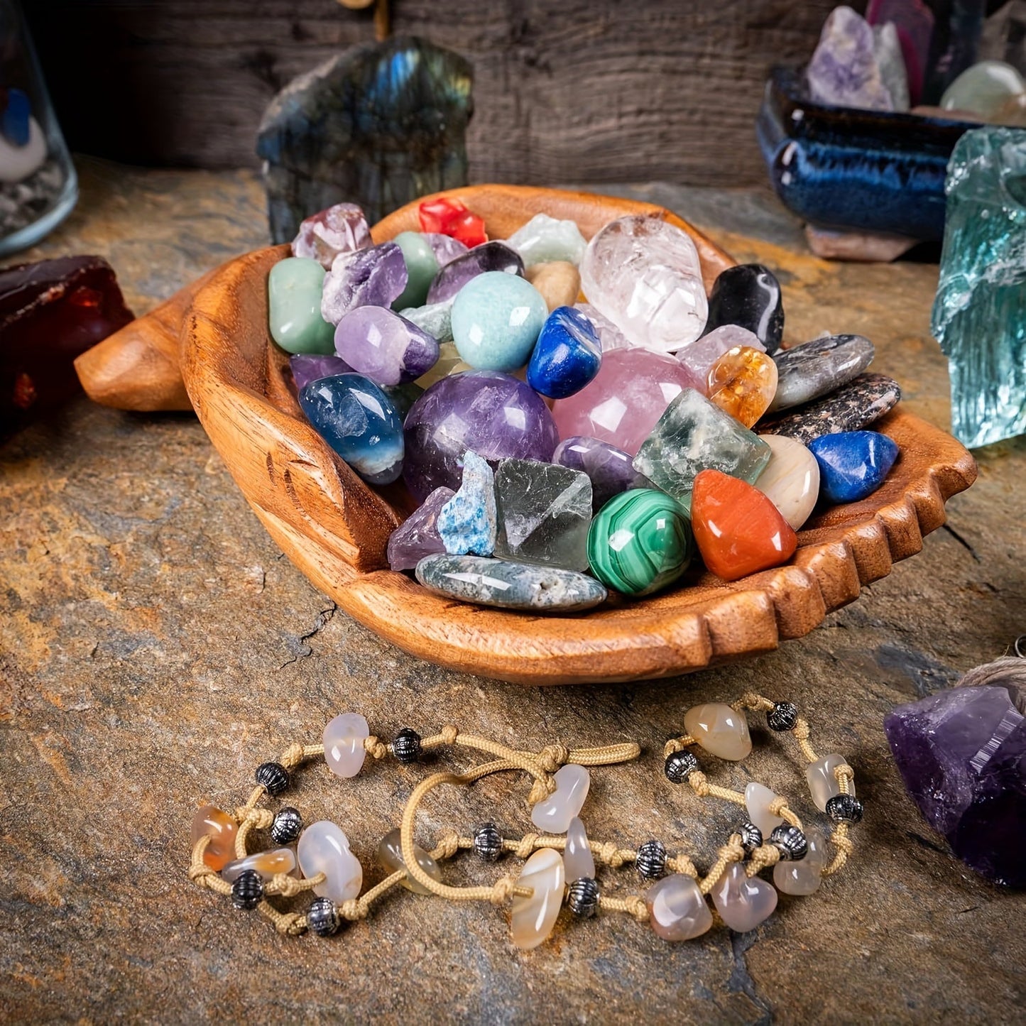 Rynx | HandServe-Presentation Bowl - Hand-Carved Wooden Hands for Crystal Display