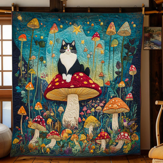Rynx | Tuxedo cat in mushroom meadow quilt