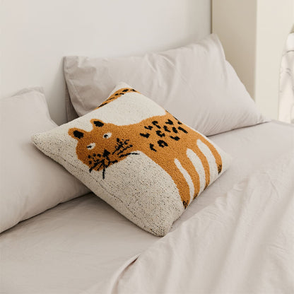 Rynx | Sweet Dot Cat Microfiber Knitted Pillow Cover