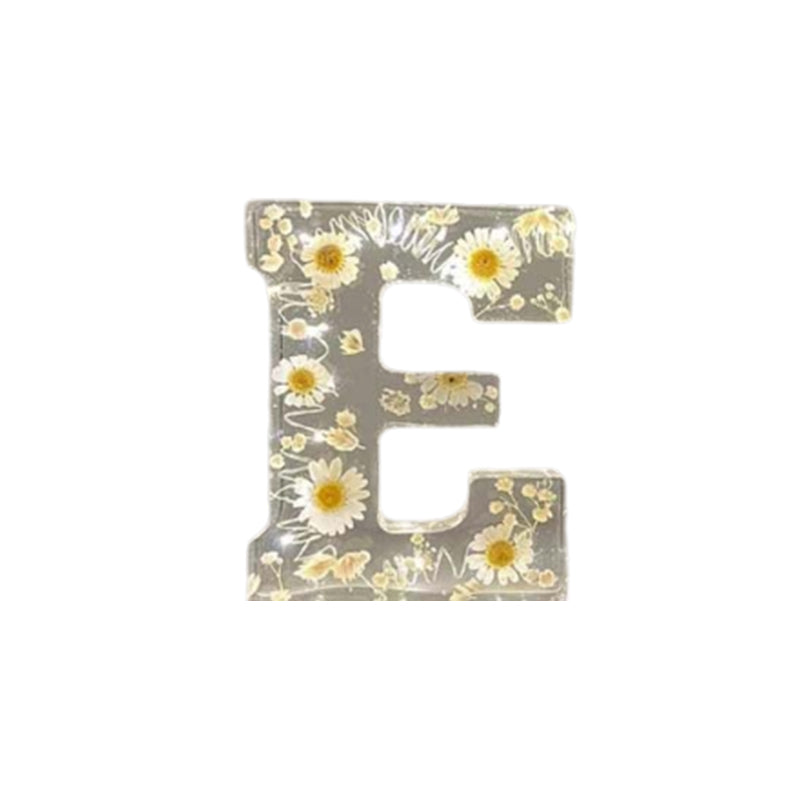 Rynx | Night light made of resin with floral pattern