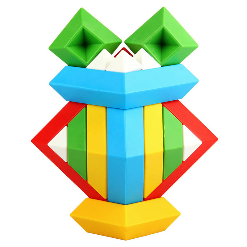Rynx | Pyramids that stack the blocks
