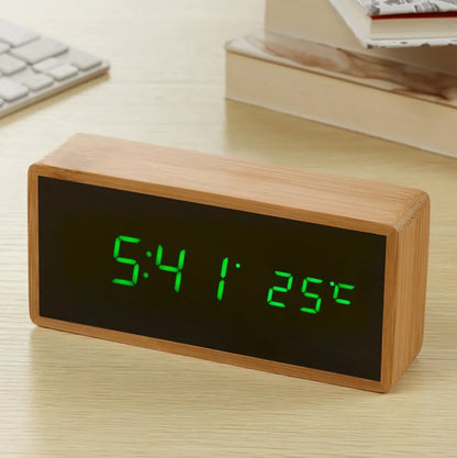 Rynx | BambooTime - LED alarm clock made of bamboo