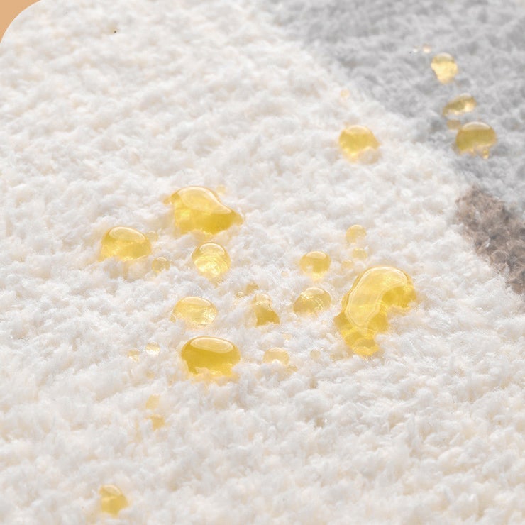 Rynx | Cute soft green leaf bathroom rug