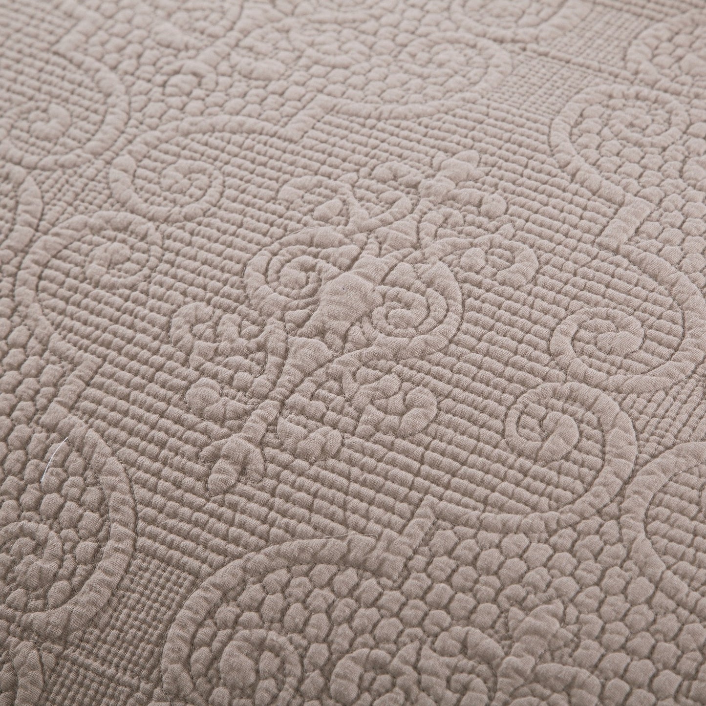 Rynx | Neutral Taupe Beige Sandy Elegant Matelassé Cotton Quilted Bedspread Set