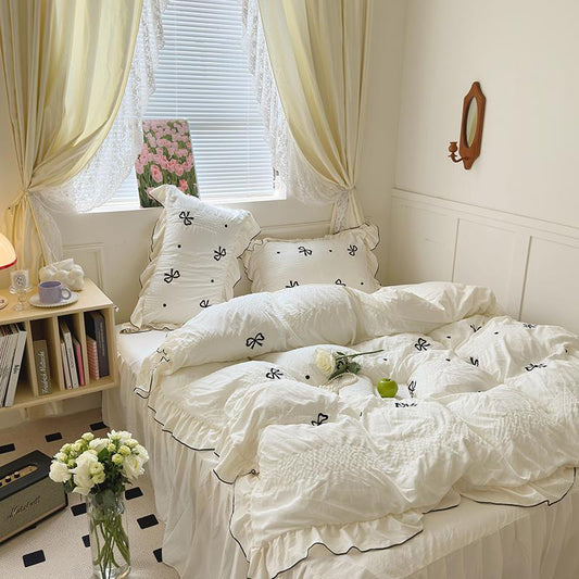 Rynx Dreamy Band Ruffle Bed Linen Set