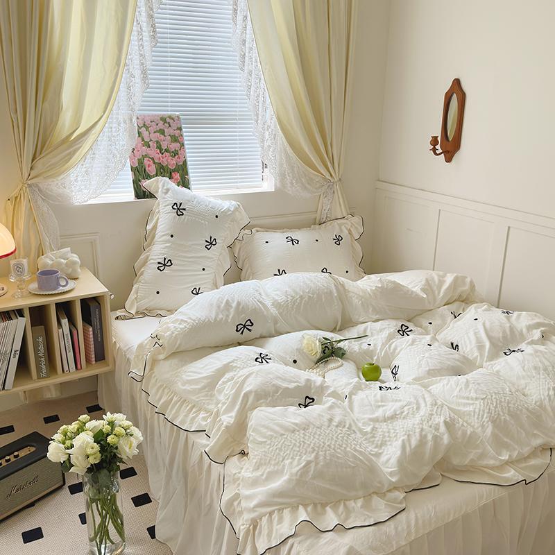 Rynx Dreamy Band Ruffle Bed Linen Set