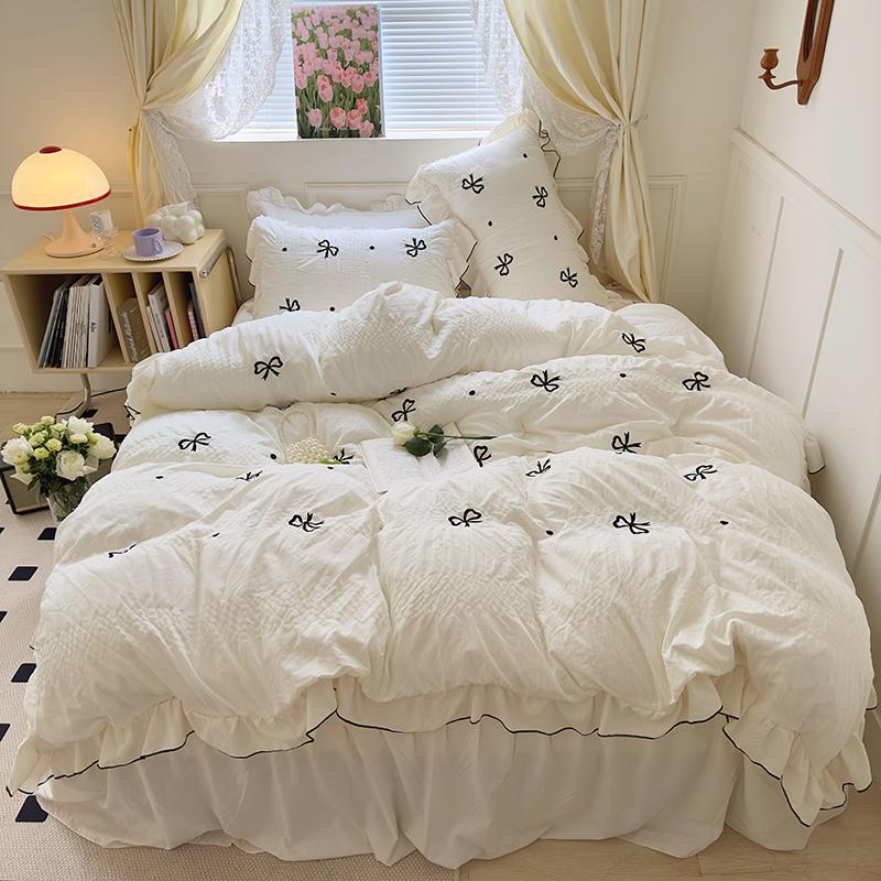 Rynx Dreamy Band Ruffle Bed Linen Set