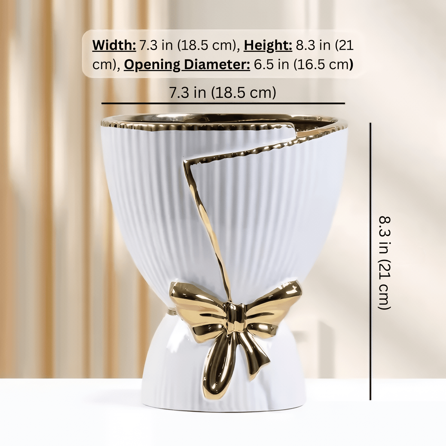 Rynx | BOLD BOW VASE | MODERN VASE