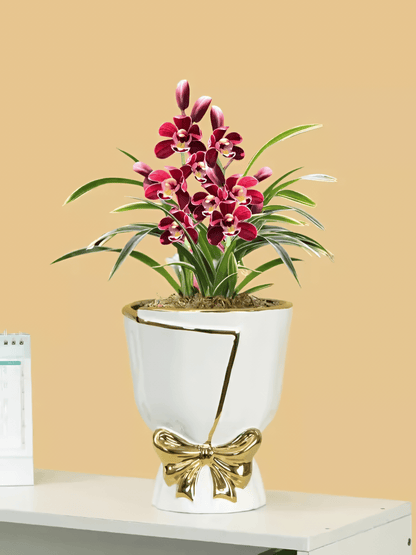 Rynx | BOLD BOW VASE | MODERN VASE