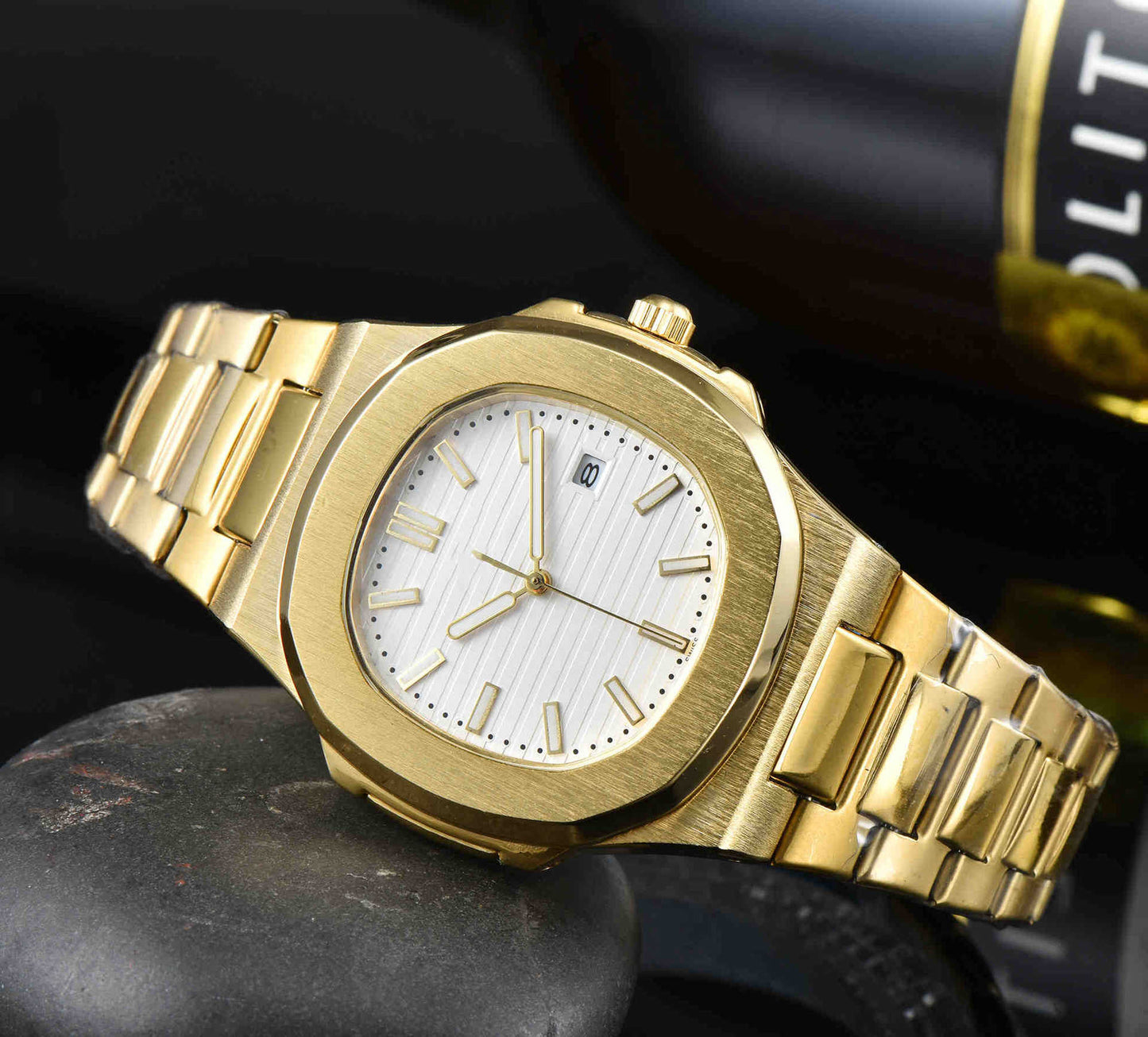 Rynx | Three-hand quartz seconds go date steel strap watch