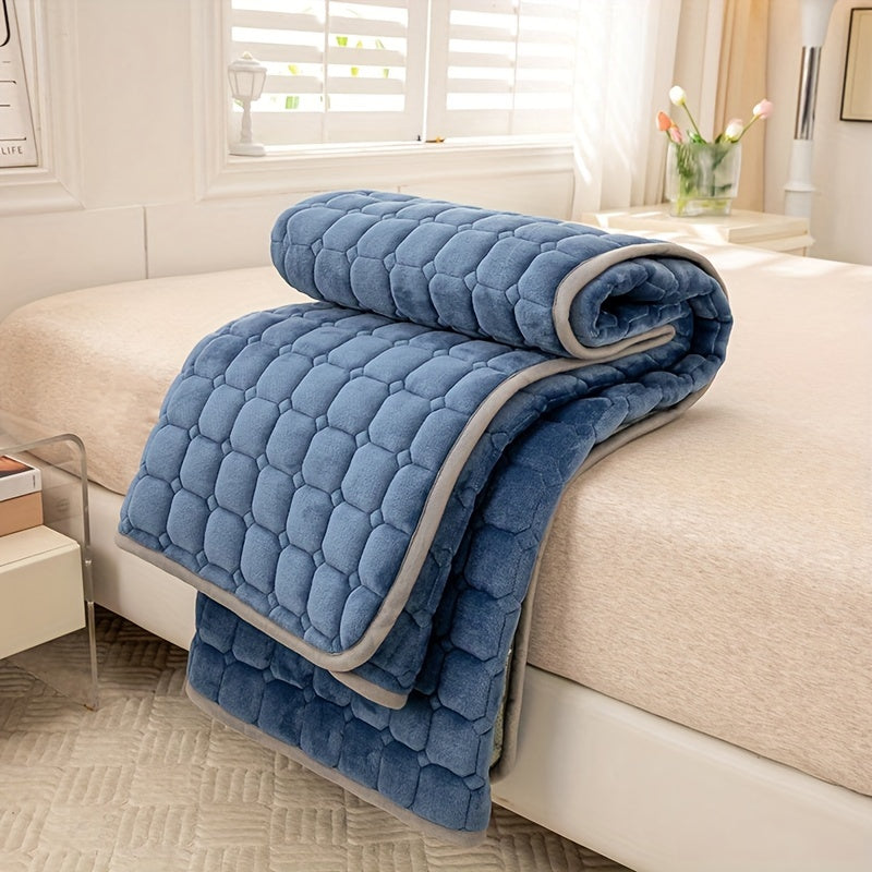 Rynx | Luxurious Solid Color Thick Milk Velvet Mattress Cover - Soft, Comfortable, Breathable Bedding Pad for Restful Sleep in Bedroom, Guest Room, Dorm, and Hotel