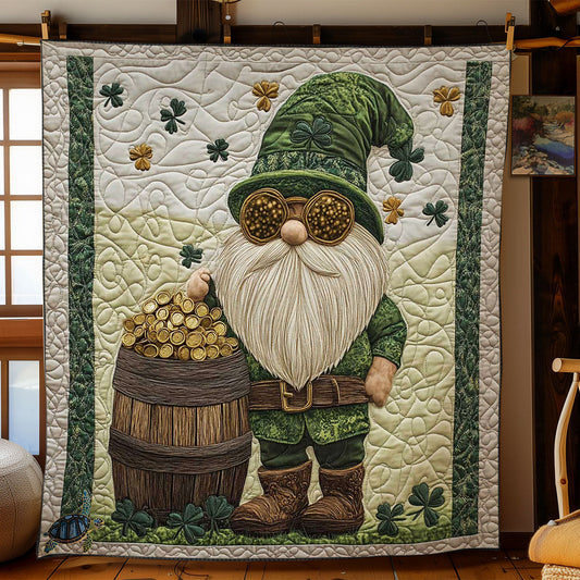Rynx | Festive Gnome Gold Quilt