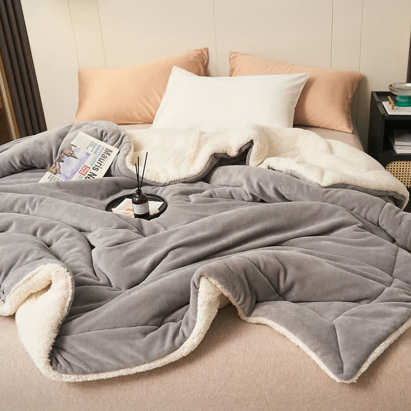 Rynx | Solid thick double-sided velvet cube blanket