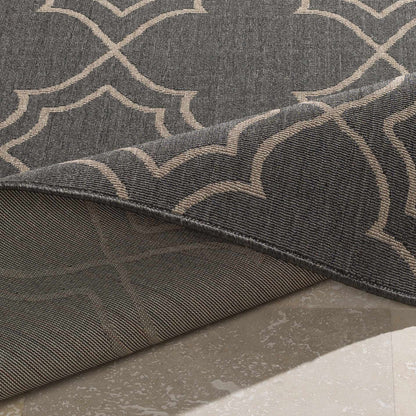Rynx | Black modern farmhouse outdoor rug