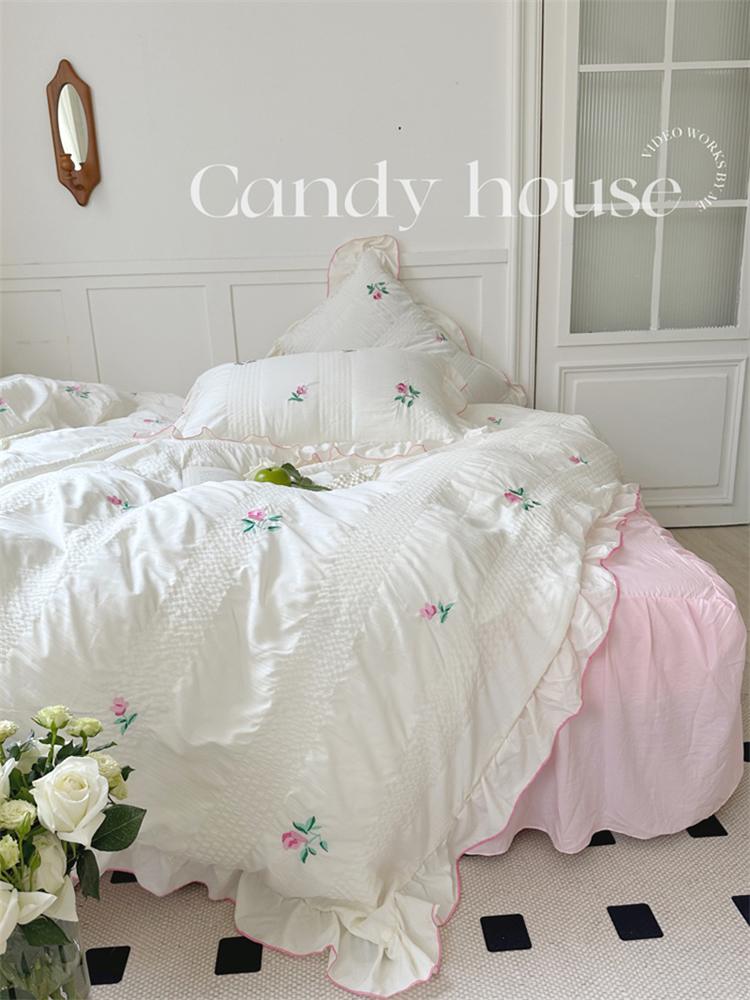 Rynx Coquette Aesthetic Ruffle Bedding Set