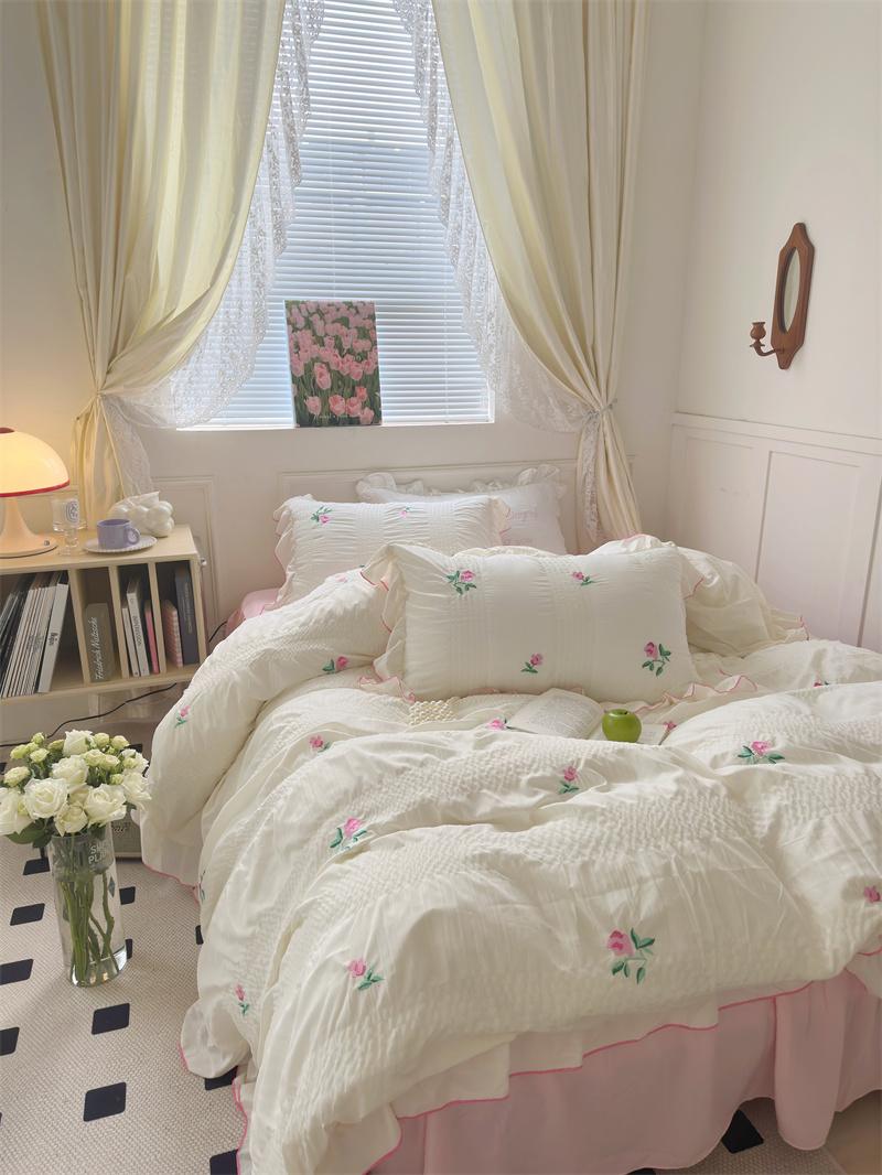 Rynx Coquette Aesthetic Ruffle Bedding Set
