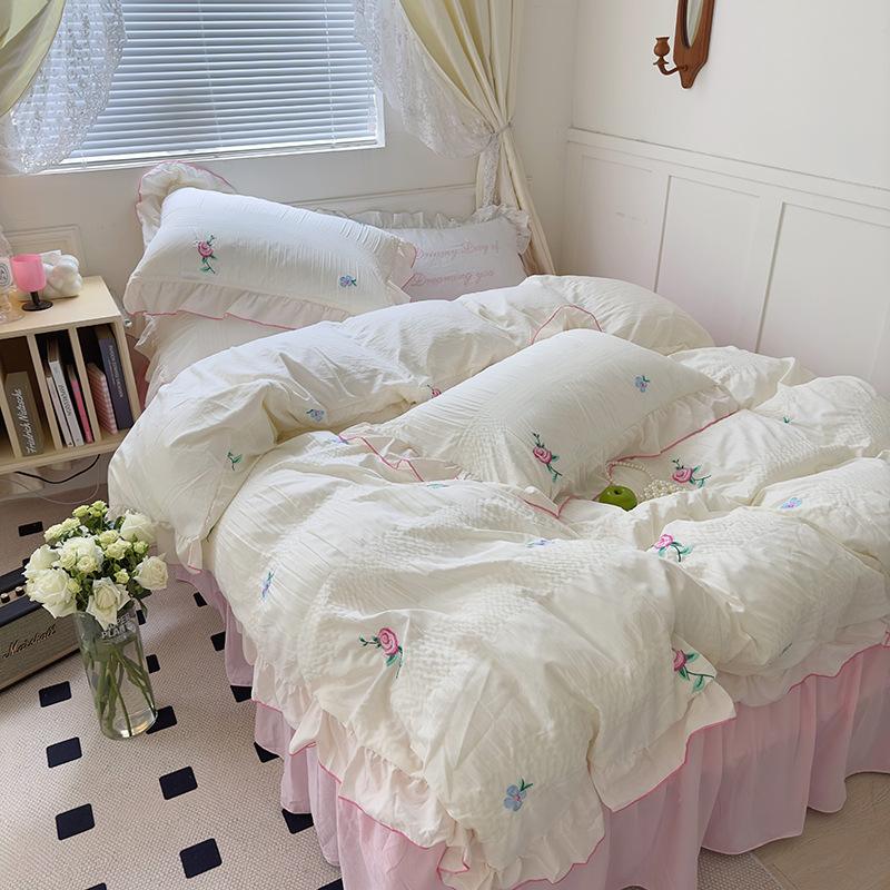 Rynx Coquette Aesthetic Ruffle Bedding Set