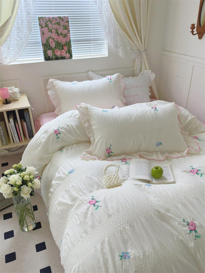 Rynx Coquette Aesthetic Ruffle Bedding Set
