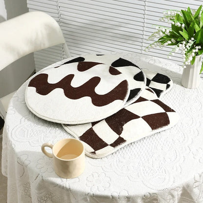 Rynx | Curvy Checker Mini Tufted Carpet