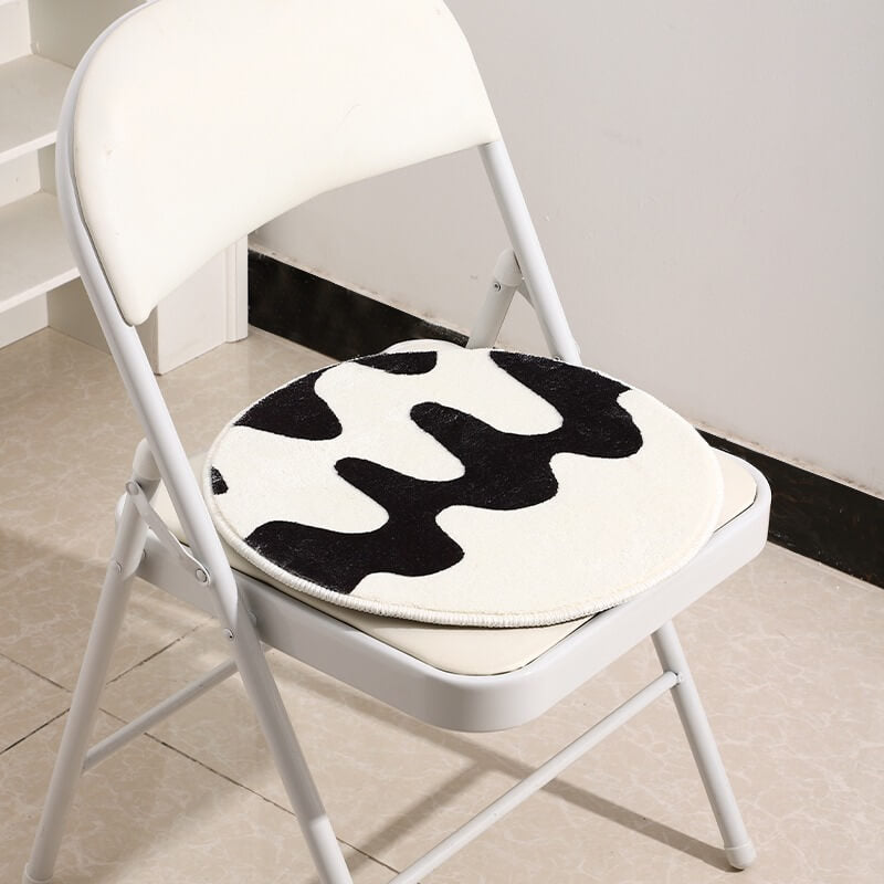 Rynx | Curvy Checker Mini Tufted Carpet