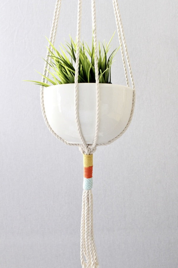 Rynx | Macrame Button Plant Holder - Several Colors