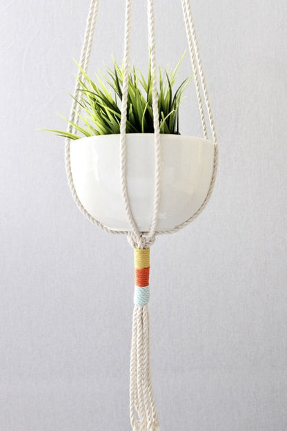 Rynx | Macrame Button Plant Holder - Several Colors