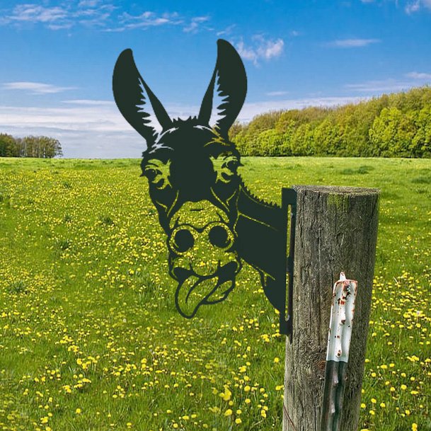 Rynx | Outdoor Garden Farm Spy Goat Metal Artwork Indoor Decor
