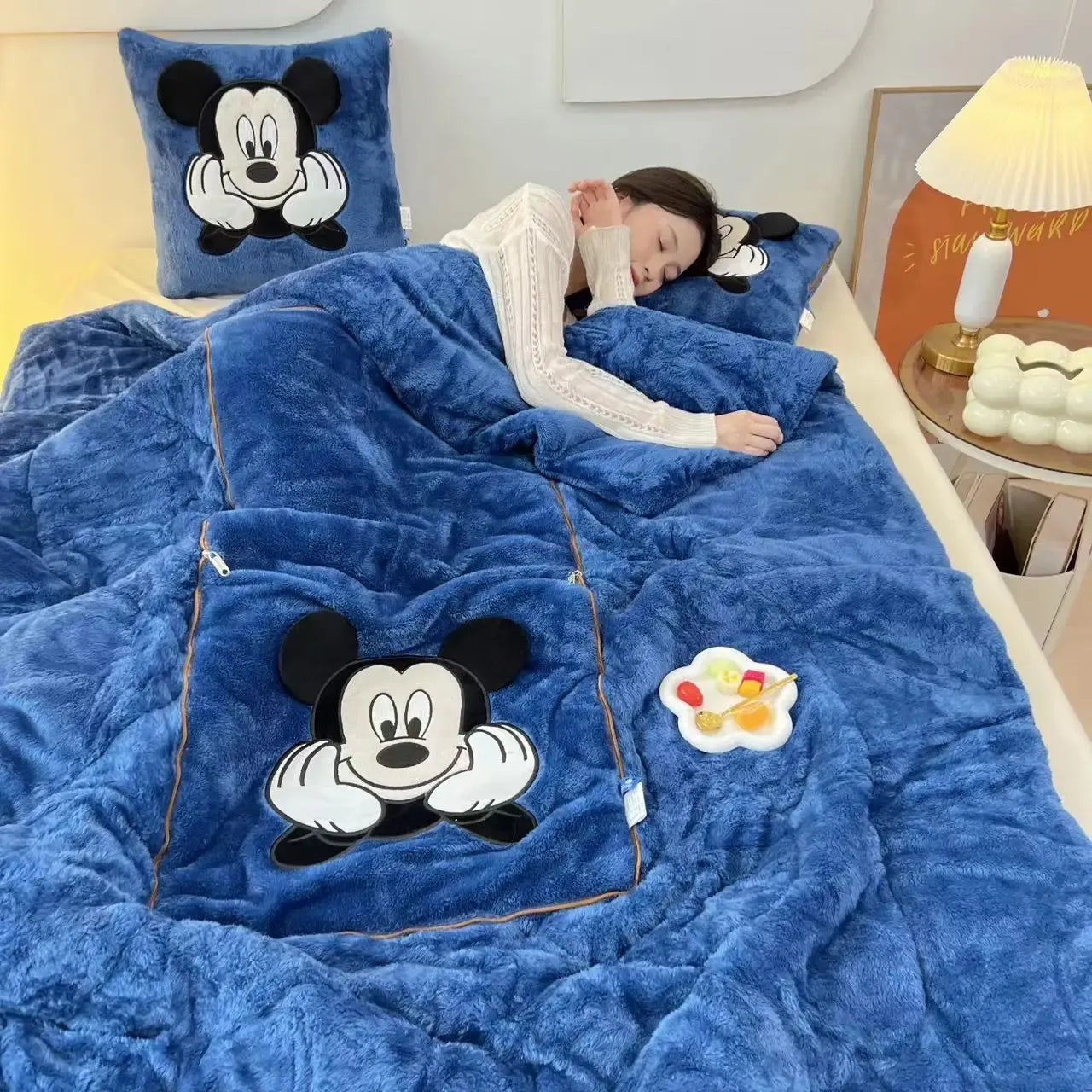 RYNX | Luxury Blanket And Pillow Set For Ultimate Comfort