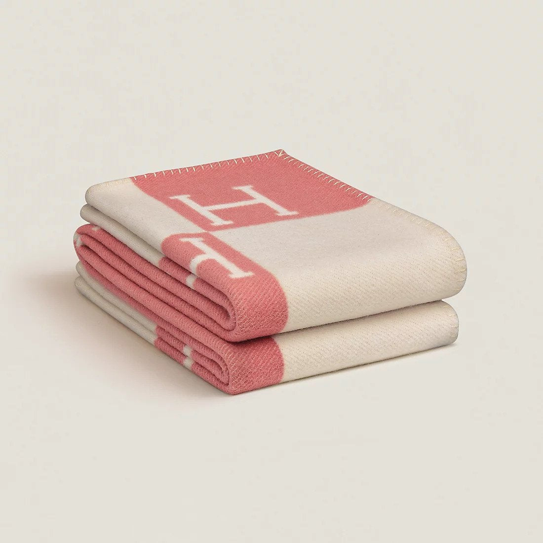 RYNX | Elegant For A Stylish Interior - Luxblanket