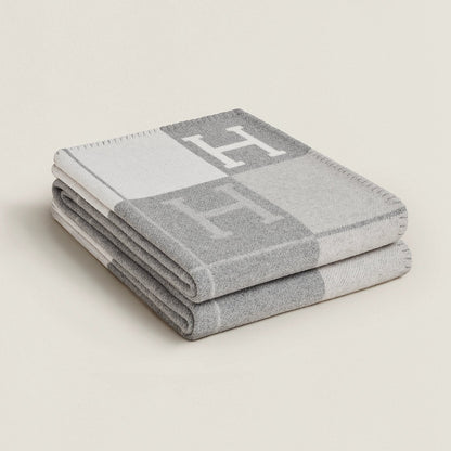 RYNX | Elegant For A Stylish Interior - Luxblanket