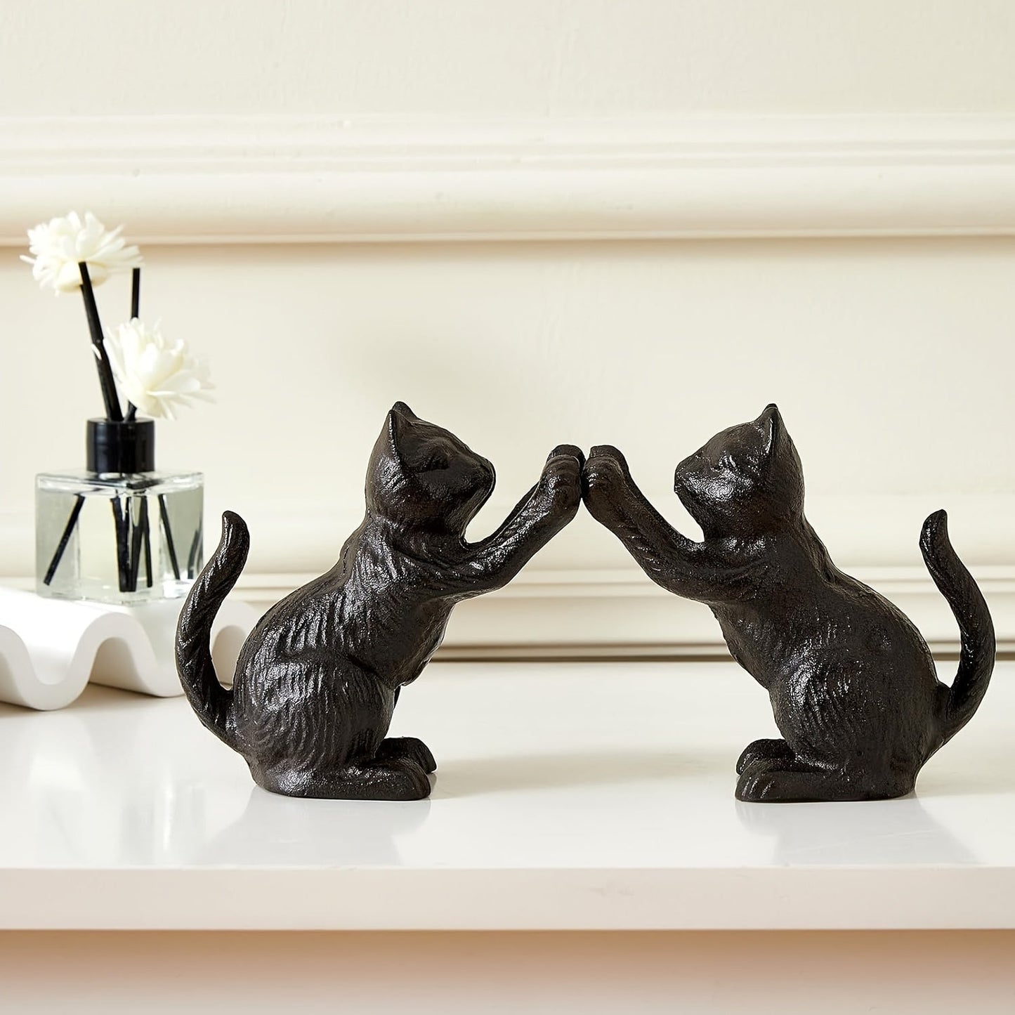 Rynx | IronVintage - Black Cast Iron Bookends for Heavy Books