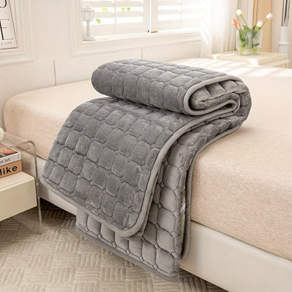 Rynx | Luxurious Solid Color Thick Milk Velvet Mattress Cover - Soft, Comfortable, Breathable Bedding Pad for Restful Sleep in Bedroom, Guest Room, Dorm, and Hotel