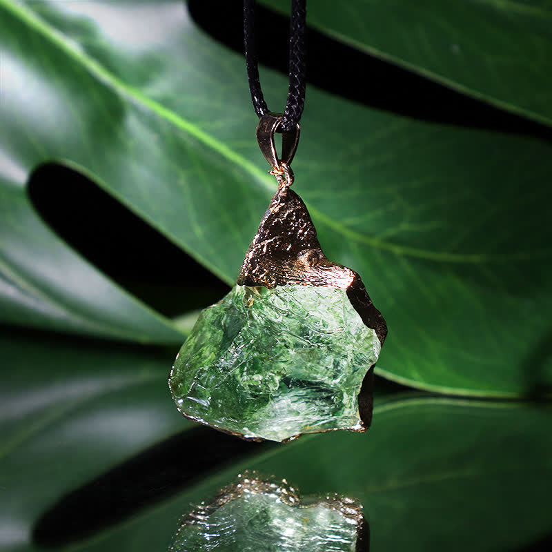 RYNX | Natural Moldavite Necklace - Lyra
