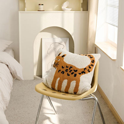 Rynx | Sweet Dot Cat Microfiber Knitted Pillow Cover