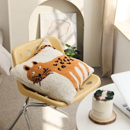 Rynx | Sweet Dot Cat Microfiber Knitted Pillow Cover