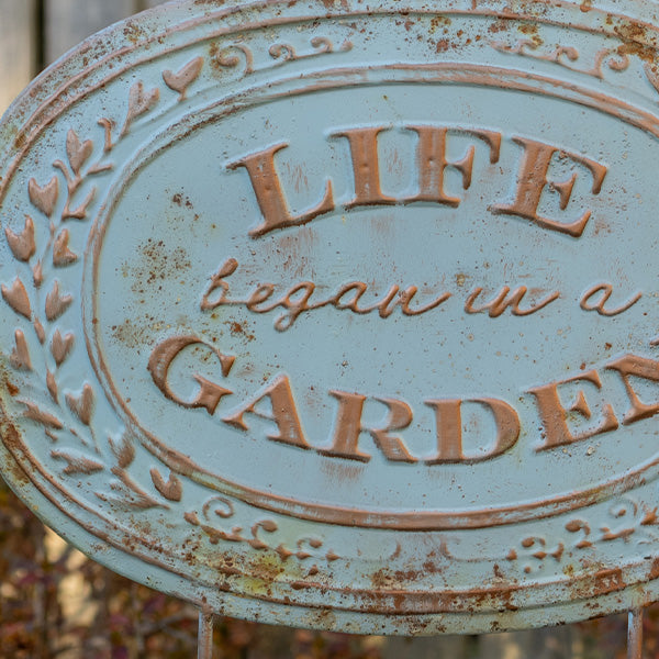 Rynx | Antique inspired garden stakes