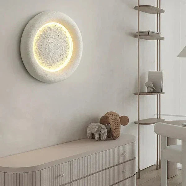 Rynx | LunaGlow circular wall lamp - elegant and modern design