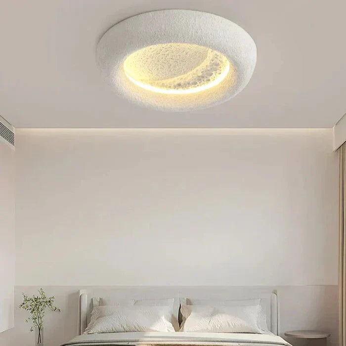 Rynx | LunaGlow circular wall lamp - elegant and modern design