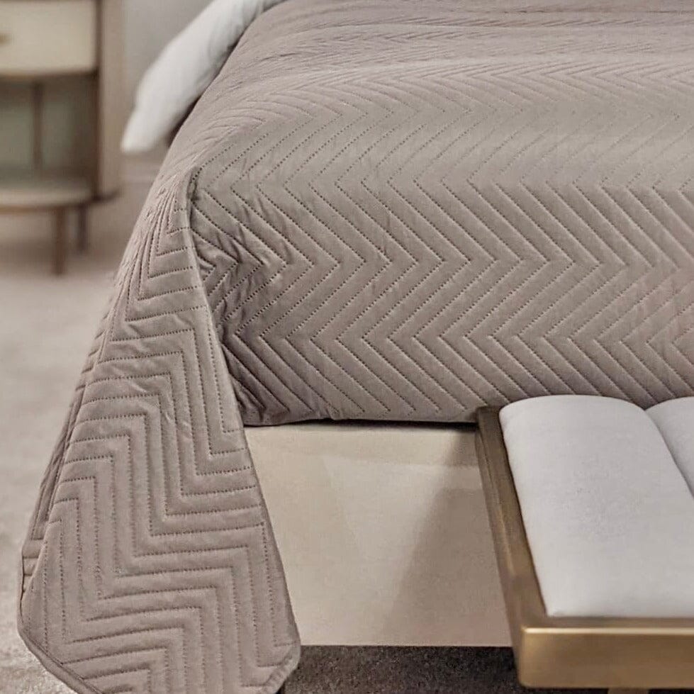 Rynx | Hugo Oat Quilted Bedspread