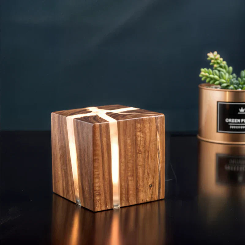 Rynx | CrackLumen - Unique rustic cracked table lamp